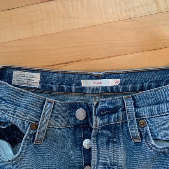 Levi’s wedgie jeans - Picture 3 of 3